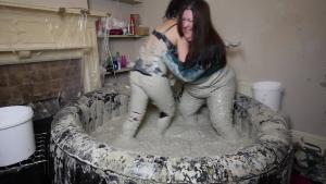 mud-wrestling-with-candy_7.jpg